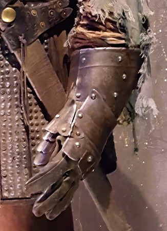 2019-08-13 - Glove