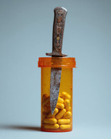 2026-04-05 AI2 - Puncture the top of a pill bottle with a knife