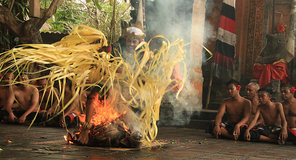2018-72-11085 - Balinese Fire Dancer