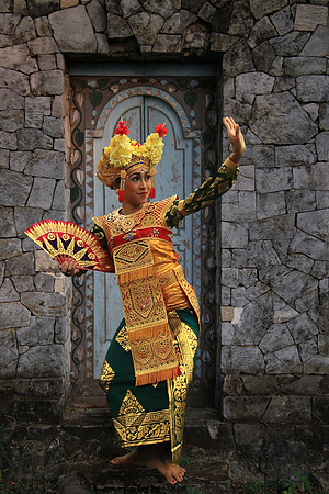 CRE - Dancer in Doorway